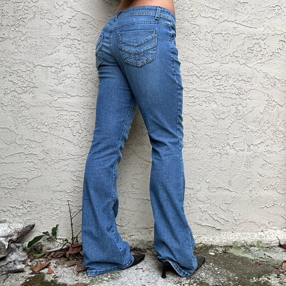 Y2k Lei Flare Jeans - Picture 4 of 10